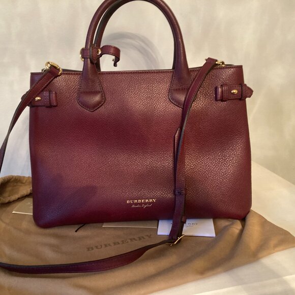 Auth. Burberry Leather & House Check Medium Banner Handbag With Strap *MINT* - Picture 2 of 16